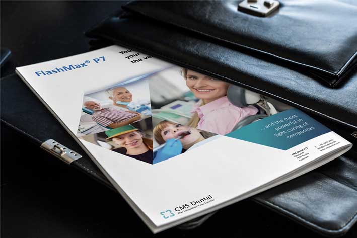 Designet 12 siders brochure på engelsk